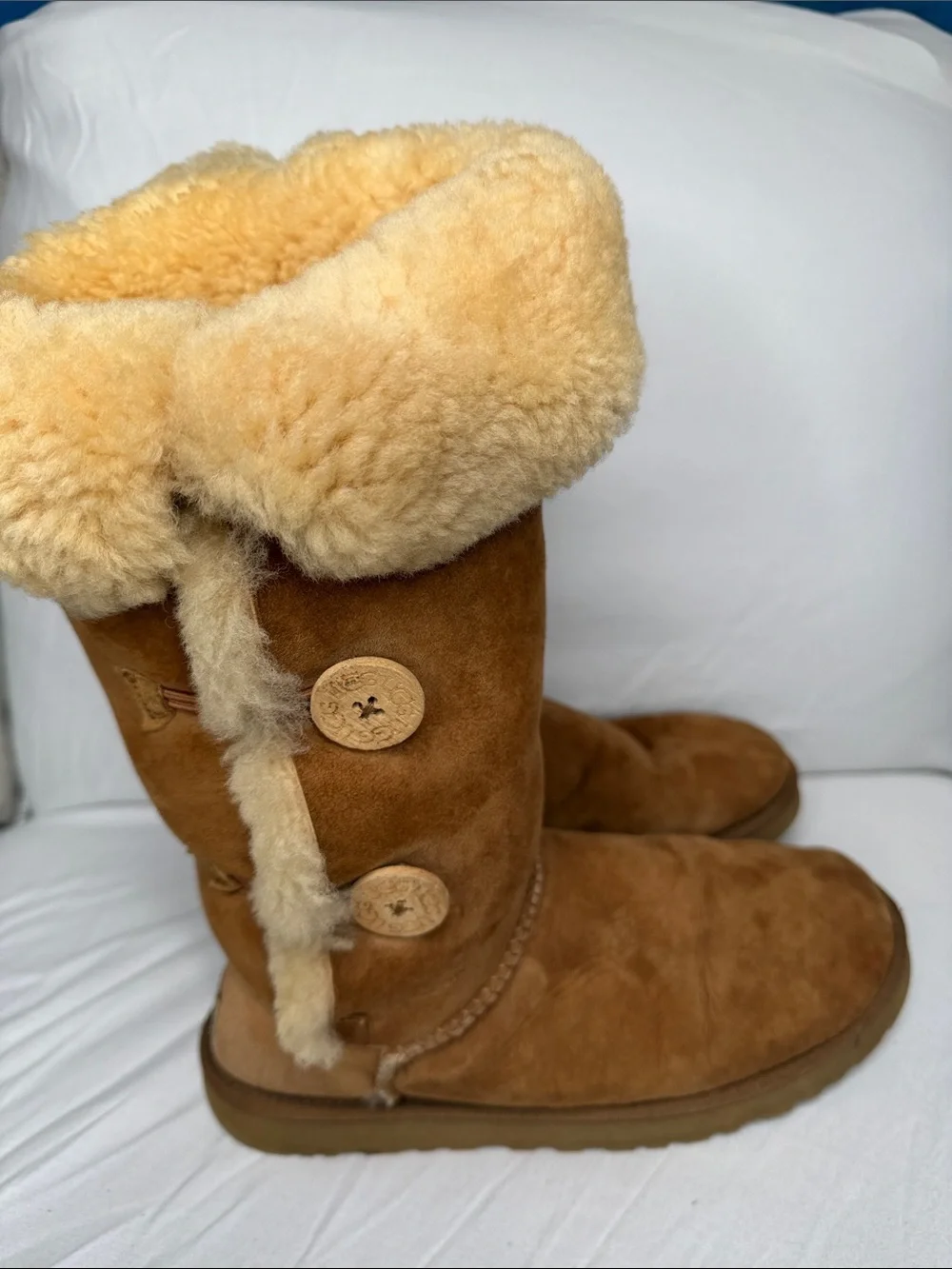 UGG Women's Button-Detail Shearling Suede Boots - Chestnut